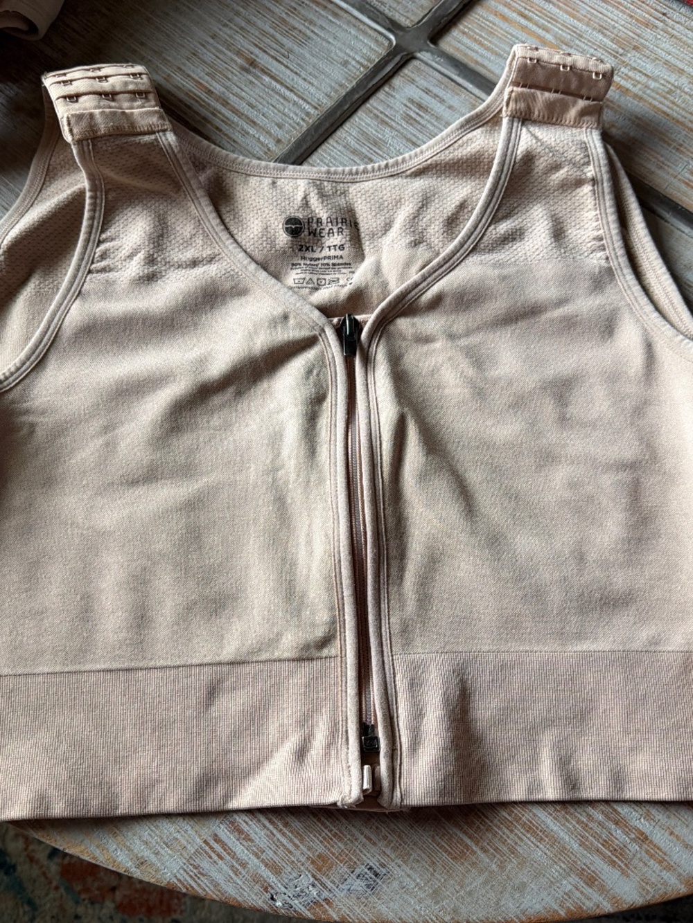 Prairie Wear size 2XL. Hugger prima